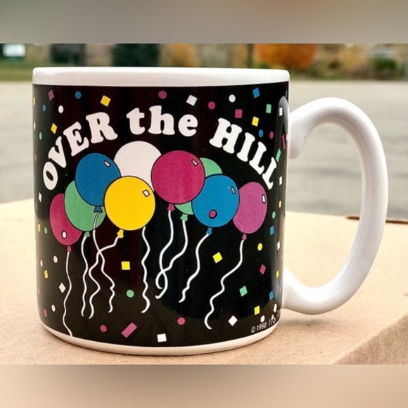 Vintage 1990 OVER THE HILL Susan Burger Artist Signed Ceramic Coffee Mug - Picture 6 of 10